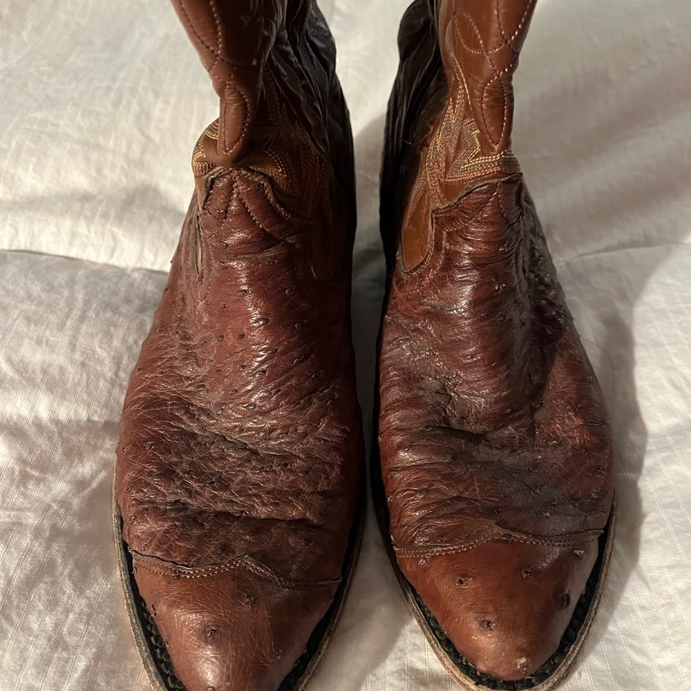 Beautiful leather cowboy boots